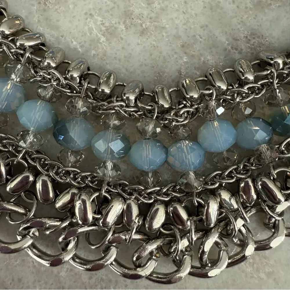 Simply Vera Wang Crystal statement necklace NWT silver tone blue - Picture 3 of 4
